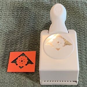 2” Large Martha Stewart Crafts basic Blooming Vines Craft Corner Punch